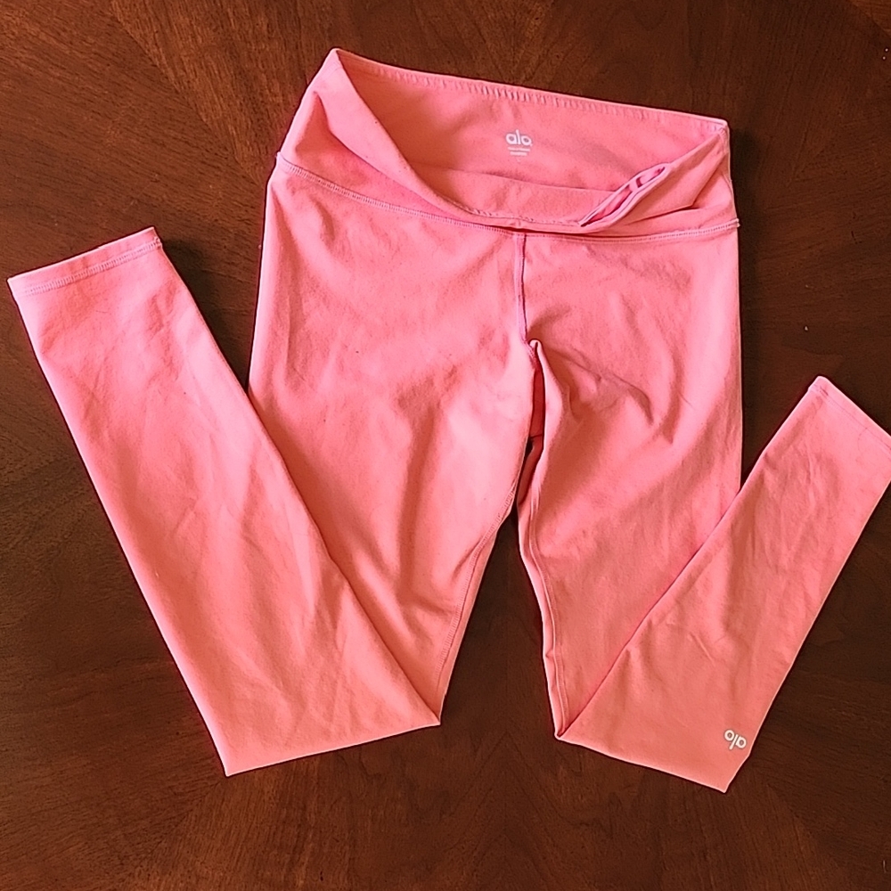 ALO Yoga Women's Bright Pink Leggings